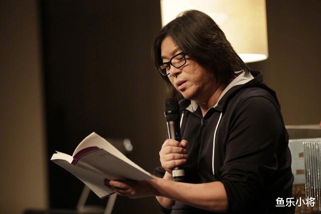 #周深#周深唱的《达拉崩吧》这首歌曲，被高晓松爆料并没有彩排，而是临时换的歌