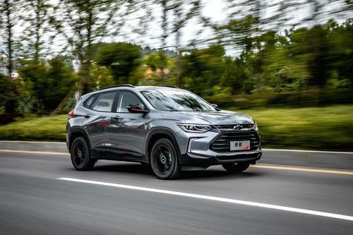 合资车▲原价9.99万，优惠后7.99万，颜值高配置高，堪称“最帅气”的SUV