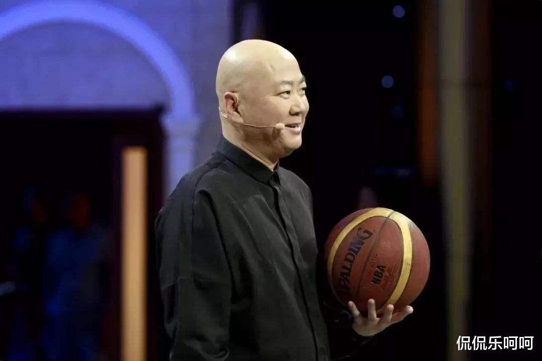 好声音|参加春晚20次,却因一句话被喊索赔1亿,如今53岁成网红街头商演