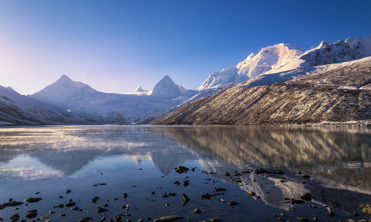 西藏|中国唯一一个没有树的城市，环境却令人羡慕，面积相当于一个日本