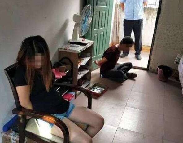 |43岁女子吃东西没钱付账，选择用“身体”偿还，老板：100元3次