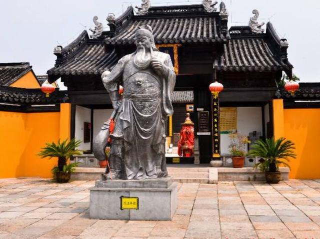 荡口古镇■我国最“任性”的古镇，白天门票80元，晚上游客便可随意进出！