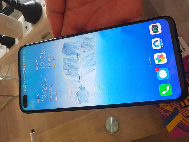 华为mate|跌至2599，麒麟990 5G+40W+RYYB，沦为中端机却少人问津