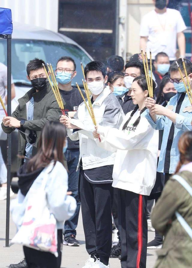 #迪丽热巴#新近开拍的6部剧，迪丽热巴《长歌行》争议大，最后一部未播先火