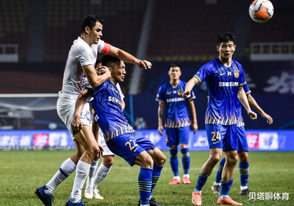 中超|中超又一争议判罚？裁判直接无视3个点球，不然申花赢2球以上