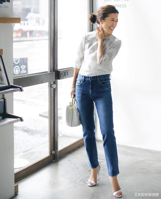穿衣搭配|看过2位日本女人的时尚穿搭,发现50岁女性的穿衣智慧,值得上班族借鉴