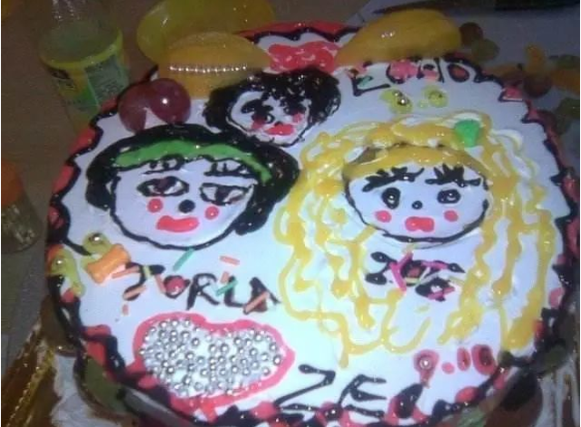 蛋糕▲假如五一多放3天假，但得吃完4种蛋糕，我不吃第2，第4成00后首选