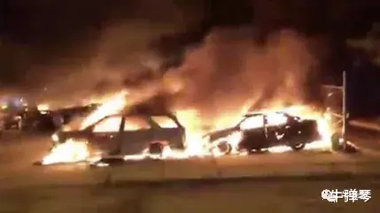 警察|一觉醒来，我们又要见证历史了！