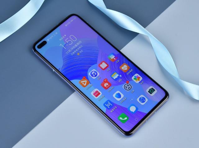 华为Nova|8月最值得入手的三款华为，都是公认的高配低价，用三五年不过时