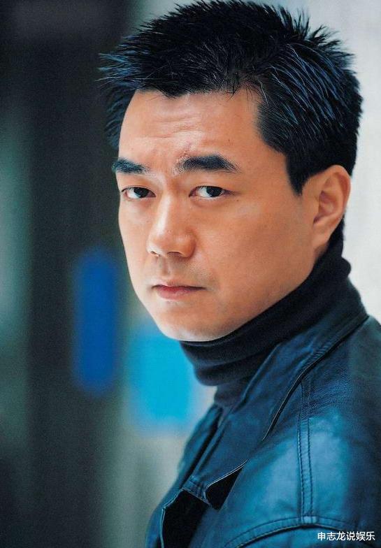 董勇|1998年，30岁“大棍子”董勇，只剩下10元钱，靠“香妃”养一个月