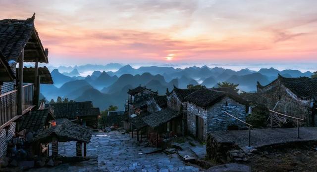 #古镇#国内哪里的古镇最美？看完刷新你的认知！