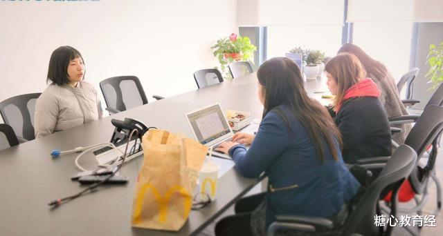 高校|高校“烂大街”的4个专业,录取分数线高,毕业生却难就业