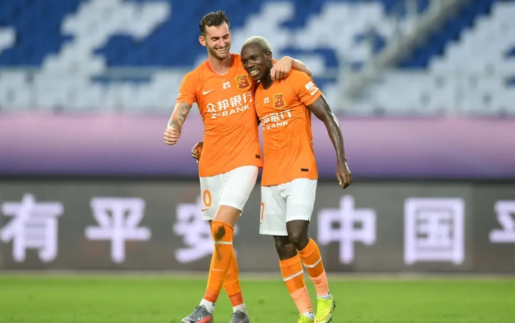 武汉卓尔|重回小组第三，残阵逼出武汉卓尔双核，新外援独造两球只等埃弗拉