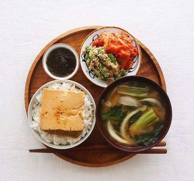 #米饭#看了这位大叔晒的“精致早餐”，网友：忍不住“流口水”