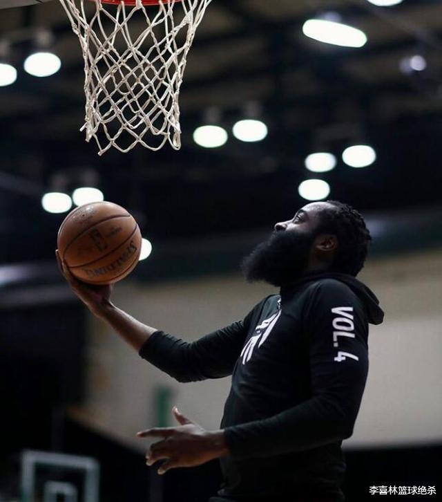 超强台风|火箭最新备战曝光！哈登飘逸上篮威少霸气暴扣，塔克：不接受道歉