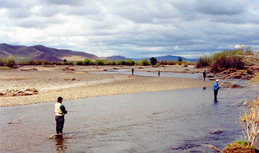 成吉思汗|草原也能钓鱼？外蒙古钓鱼，夜宿成吉思汗故居｜游记