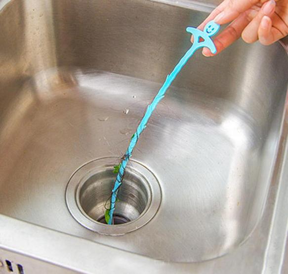 下水管堵塞了怎么办？别花钱找人来疏通了，这样做管用又简单