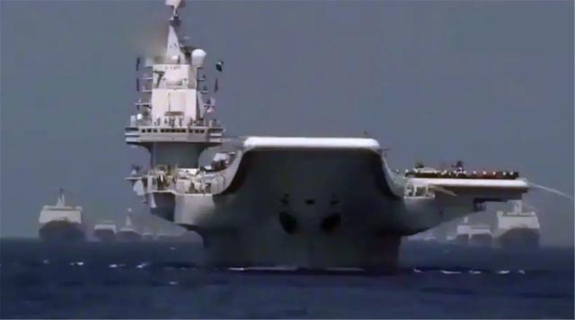 【普京】俄罗斯终于不用再受窝囊气了，中国出手送“大礼”，普京很开心！