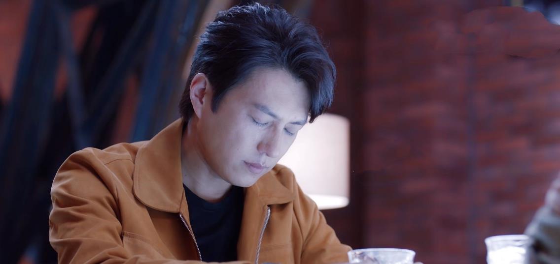 「蓝天愚」《如果岁月》最惨不是靳东，也不是蓝天愚，而是中年丧偶的黄九恒