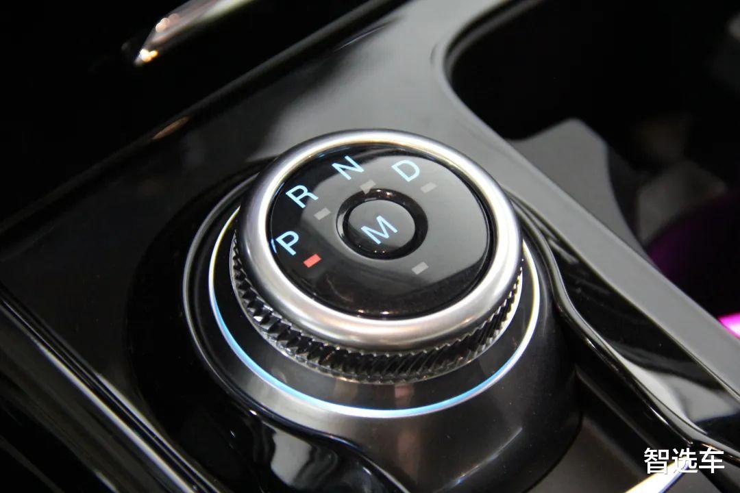 【华为】实拍长安福特全新一代探险者,与林肯飞行家同平台,最快6月上市