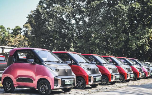 五菱宏光|盘点三款代步小车，省钱不限号，停车方便接娃利器