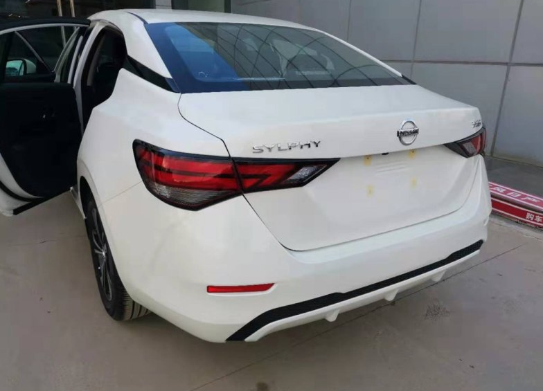 「日产轩逸」放弃朗逸，日产轩逸1.6L提车记，大家看看这价格贵还是便宜？