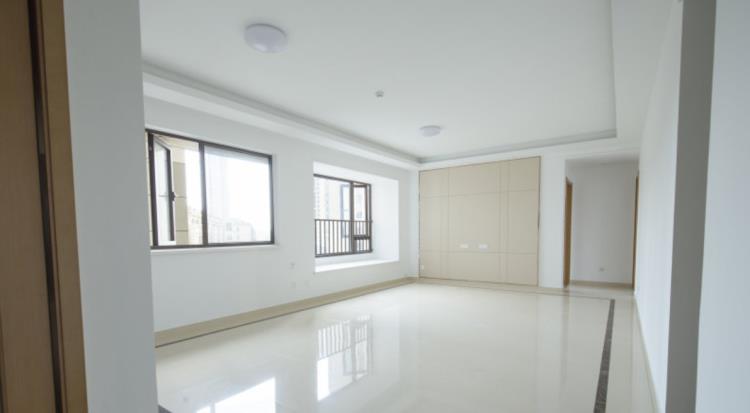 ##刚交钥匙的精装房，128㎡四室两厅，全屋只刷大白墙干净又清爽