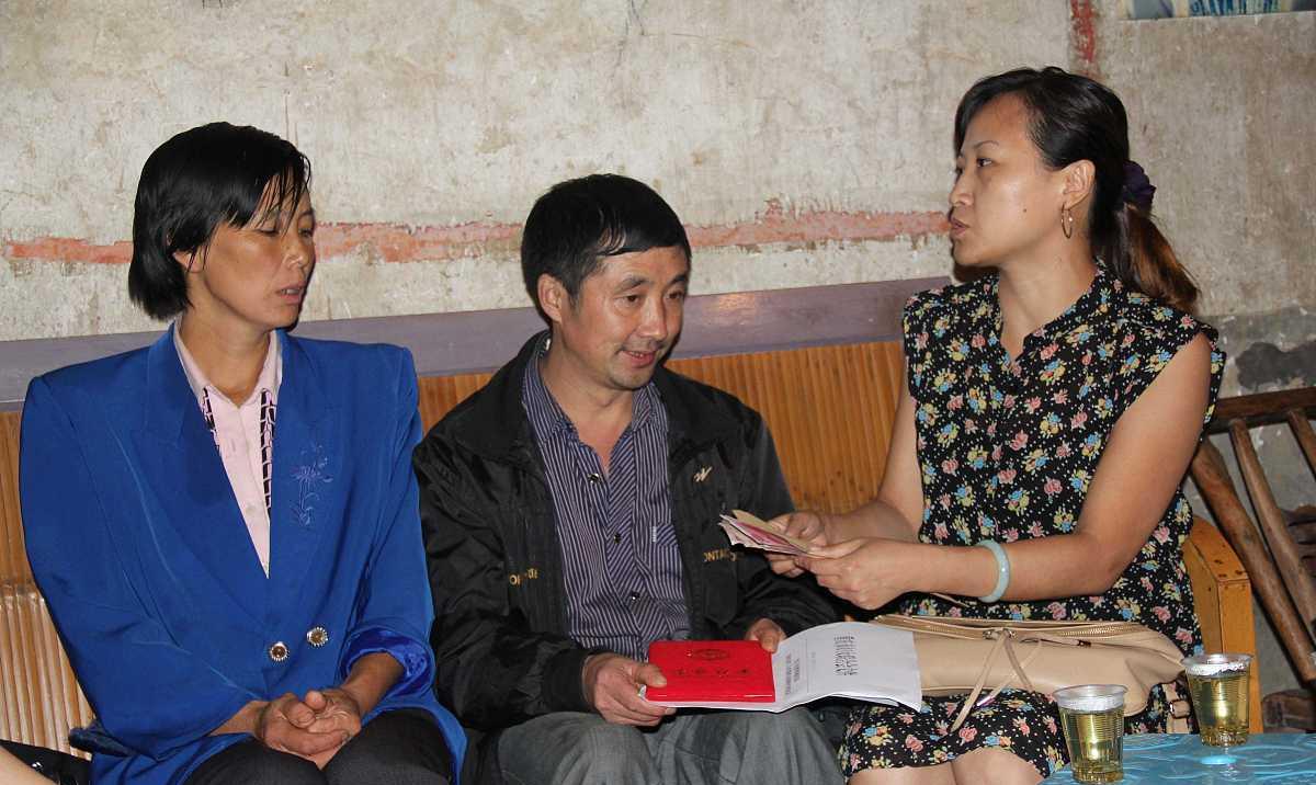 幼儿园|乡村教师30年荣誉证书先别扔，这个证书马上要值钱了！