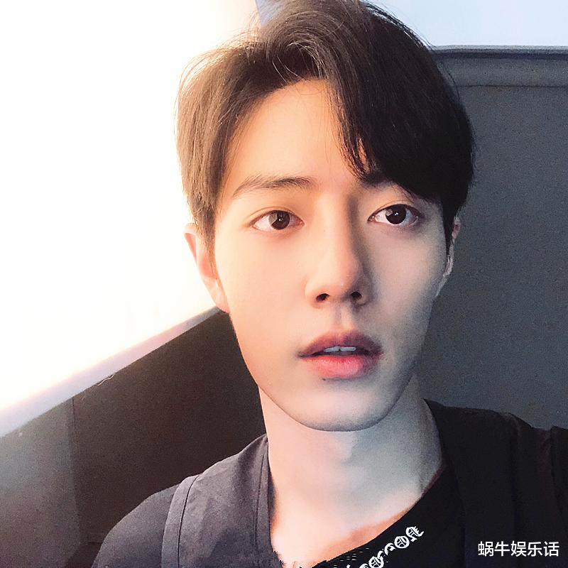 「肖战」肖战上榜金扫帚奖，保持沉默引热议，不是谁都像王宝强那般智慧