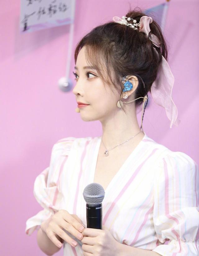 冯提莫|冯提莫线上音乐会别出心裁,简直是宝藏女孩