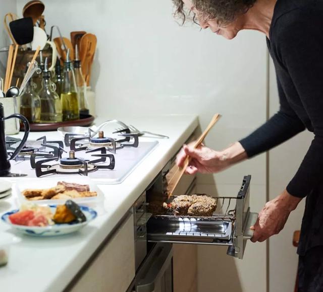 『顺子』73岁日本主妇生活:5点15起床,8点前做完所有家务,45年如一日…