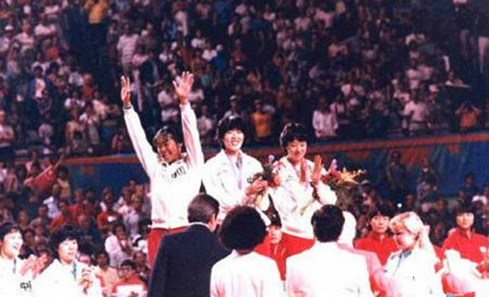 『女排』中国女排三次奥运冠军,每一次都是一段记忆,04年女排夺冠最艰辛