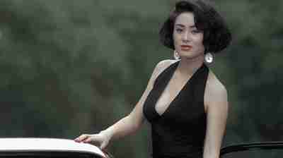 #袁咏仪#51岁邱淑贞和48岁袁咏仪同框美如画：这才是香港女星颜值巅峰！