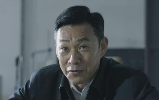 人民的名义:祁同伟自尽的时候,有没有后悔,有谁注意黑板上的字