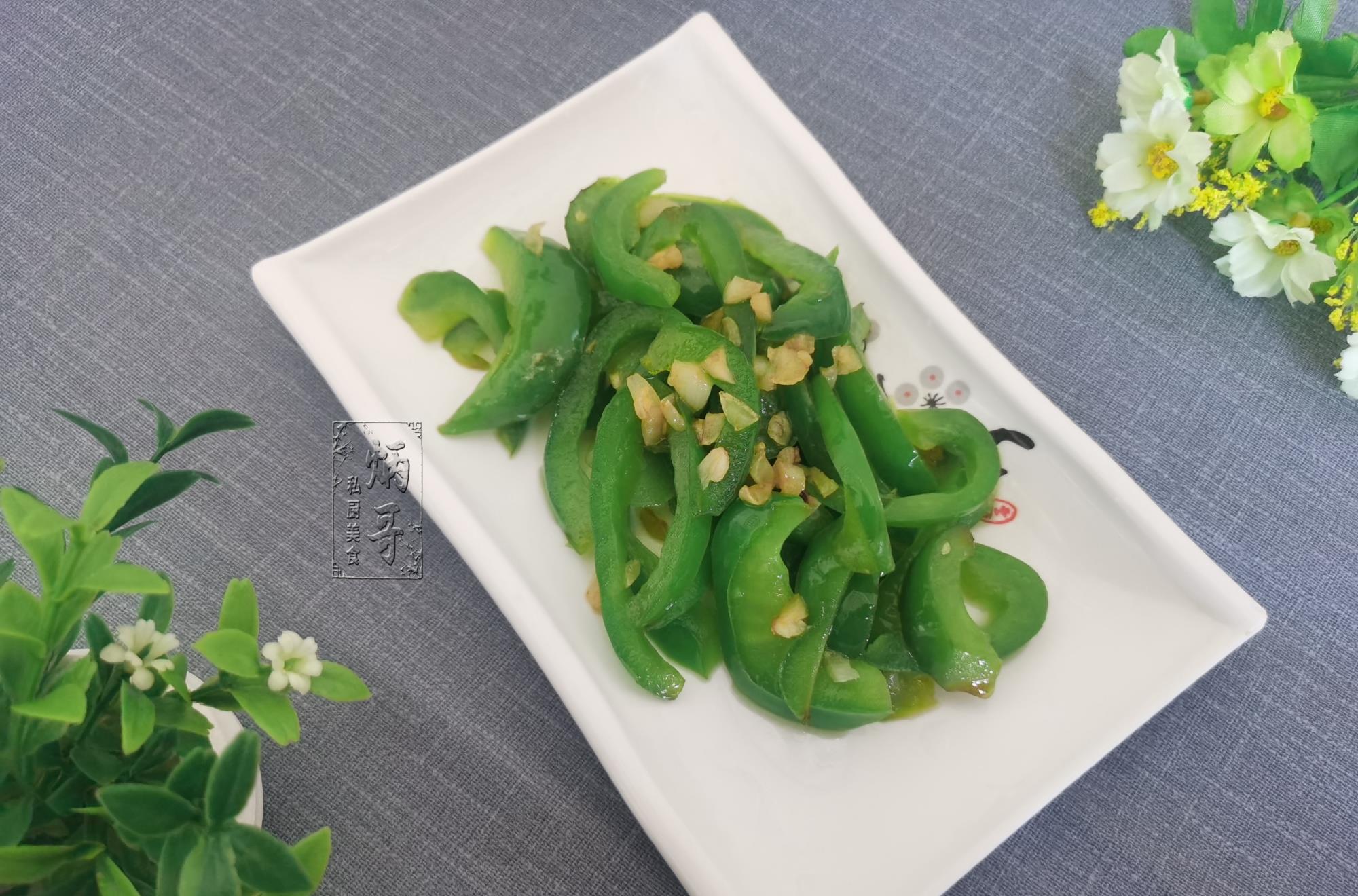 青椒|它是天然的“维生素丸”，淡雅如玉，却当了一辈子配角，清新爽口