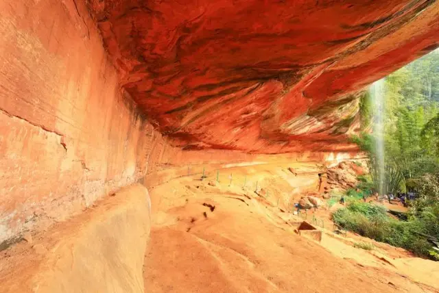 梯田|适合国庆假期穷游的地方,梯田、瀑布、樱花、峡谷,风景优美宁静