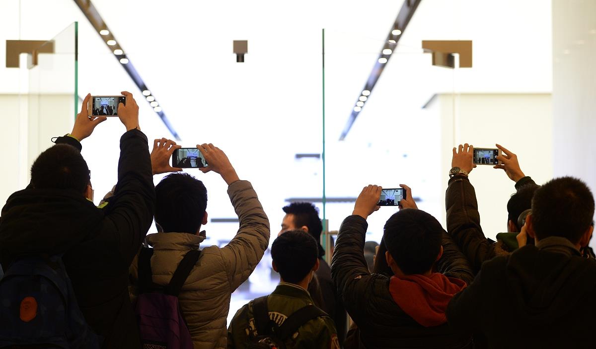 iphone12|iPhone12系列发布晚，备货却有8000万部，这是大卖的节奏？