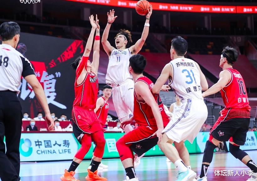 『杜锋』26+21+18!CBA复赛首日,三大内线打疯了,杜锋遇幸福烦恼