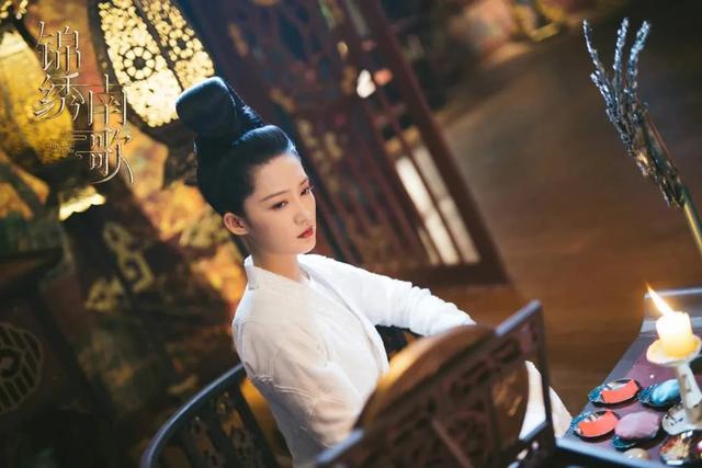 锦绣未央|又抄袭？李沁《锦绣南歌》多处撞梗《锦绣未央》，网友：以为翻拍