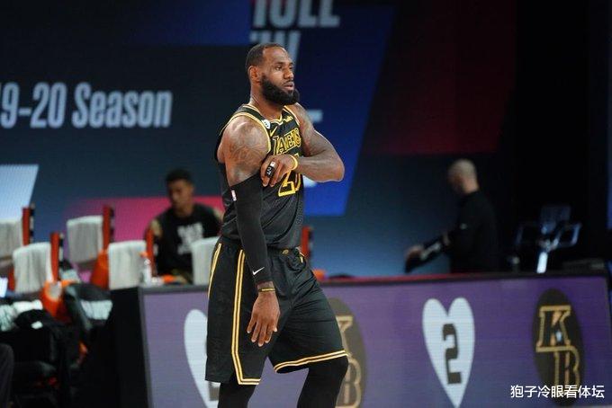 季后赛|罢赛结束季后赛继续 美媒纷纷发推热议:体育界迎来历史性的一天