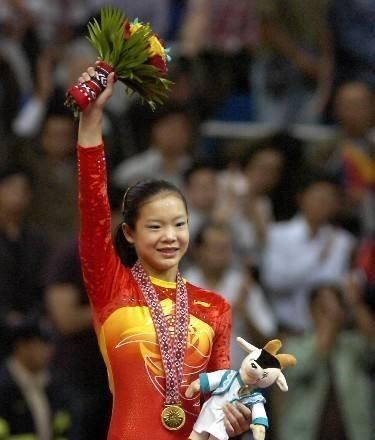 意大利队▲32岁体操功勋体重飙升80斤,管不住嘴?身价千万仍单身,很着急