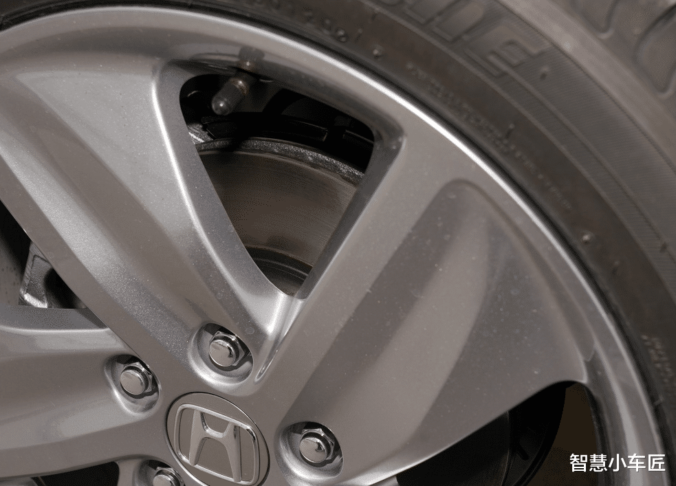 本田缤智|“感世界而动”的本田SUV，配CVT+真皮座椅，比日产逍客霸气，国六标准