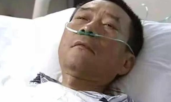 李雪健▲大满贯影帝李雪健,抗癌19年治愈,却与呵护备至的妻子争吵