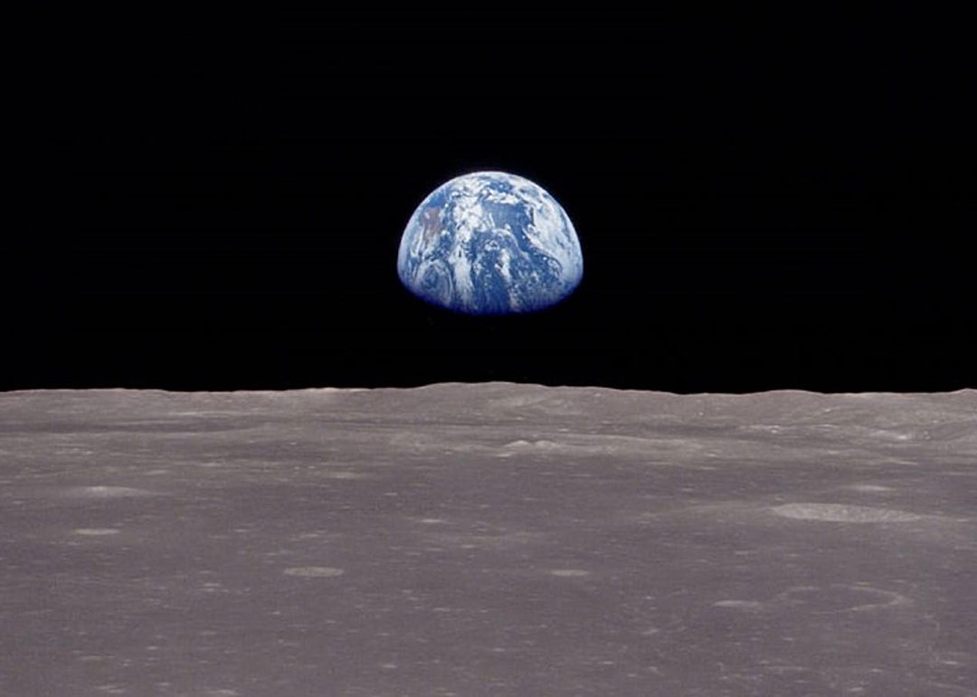 [月球]美俄科学家为什么要想炸掉月球，地球才会安全，他们发现了什么？