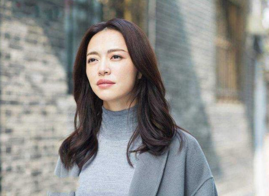 口红:男生最嫌弃的3种“唇形”,中一个就很难看,化妆也难救