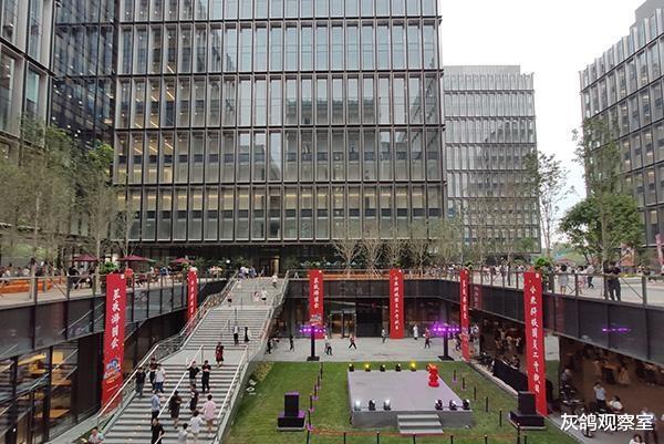 北京市|湖北人喜提北京首富，身家一年暴涨1000亿，挤掉了8连冠的王健林