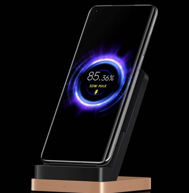 小米科技|小米10至尊纪念版、IQOO5pro哪款会更香？网友们都沸腾了