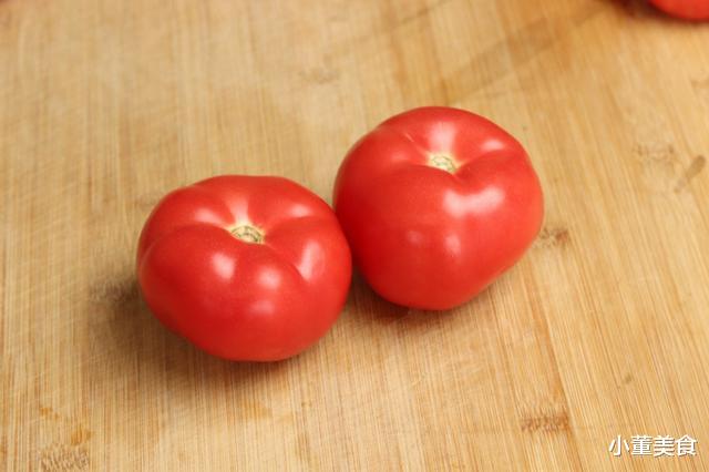 西红柿@买西红柿时,遇到这3种再便宜也不要买,我也是刚知道,涨知识