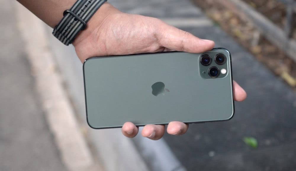 iphone11|库克艰难反击,iPhone 11一夜下降1200,良心满满!