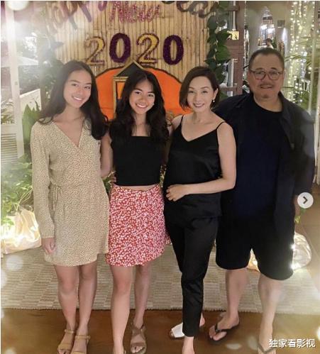 毛舜筠|60岁毛舜筠越活越年轻,和大14岁老公似父女,难怪被张国荣赞漂亮